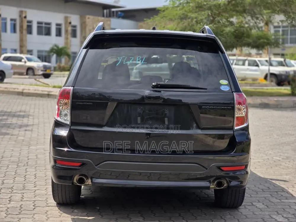 Subaru Forester 2012 Black