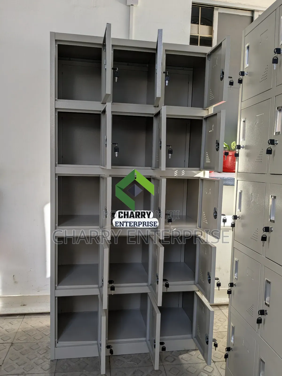 High Quality 15-Door Metal Locker/ Cabinet for Office, Schools, Gym