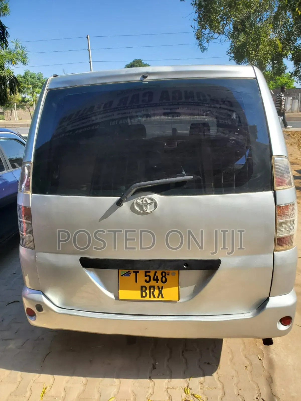 Toyota Noah 2003 Silver