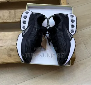 Nike Dn Sneakers