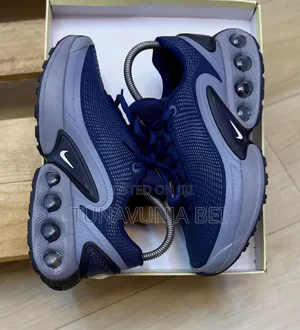 Nike Dn Sneakers