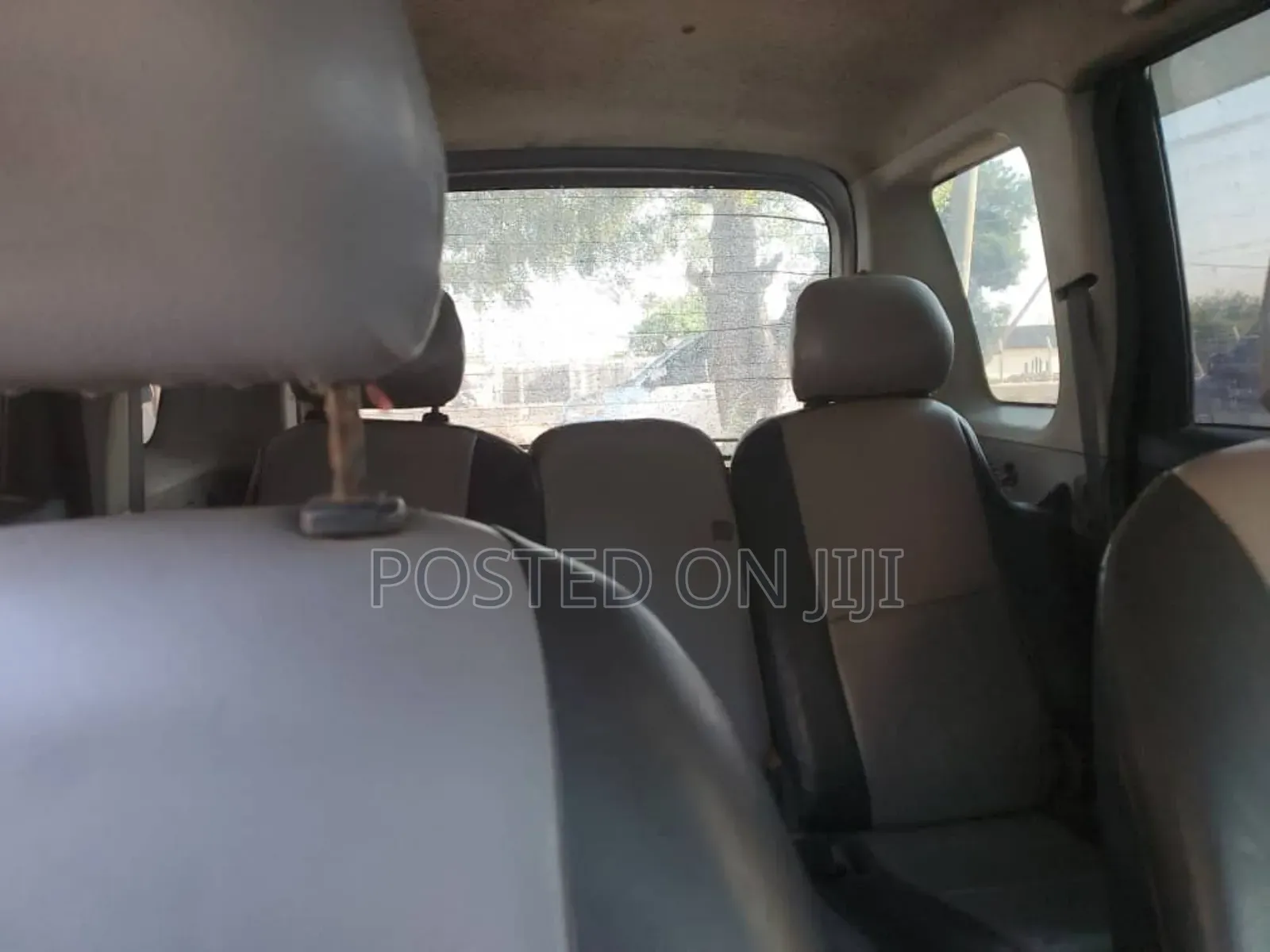 Toyota Porte 2005 Silver