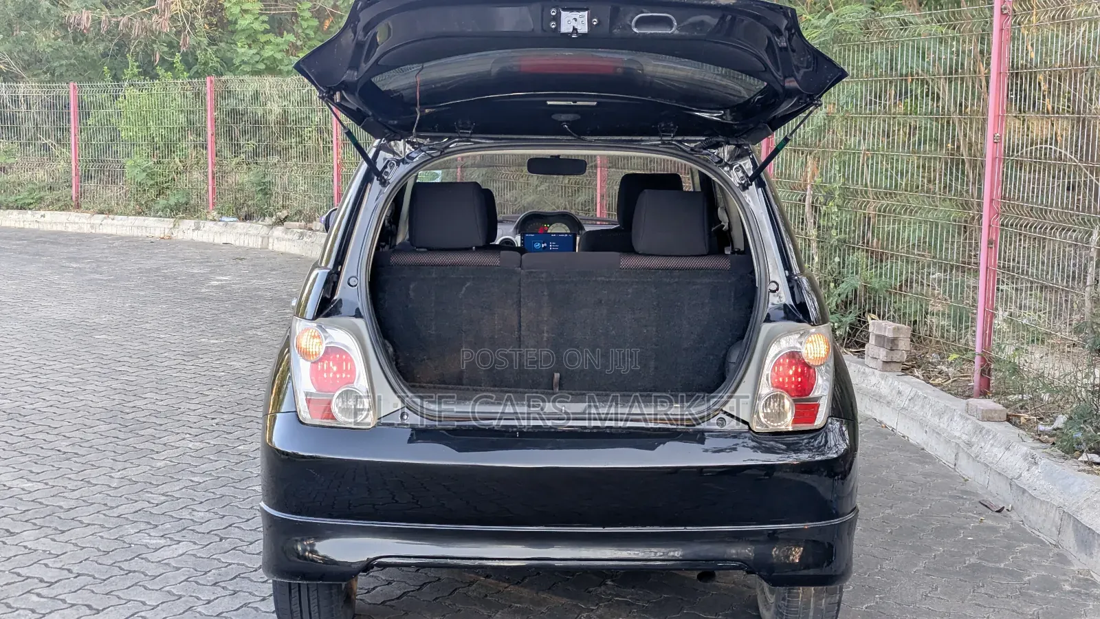 Toyota IST 2004 Black