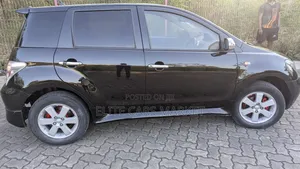Toyota IST 2004 Black