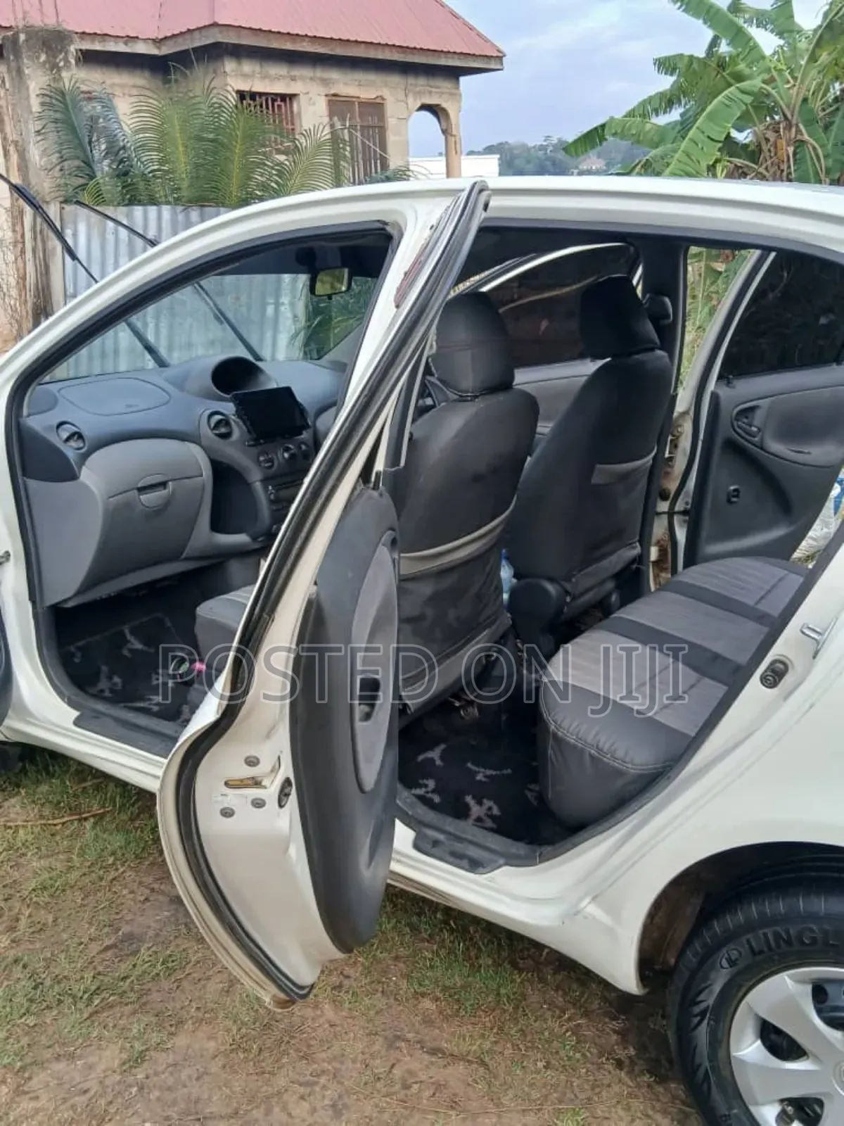 Toyota IST 2004 Silver