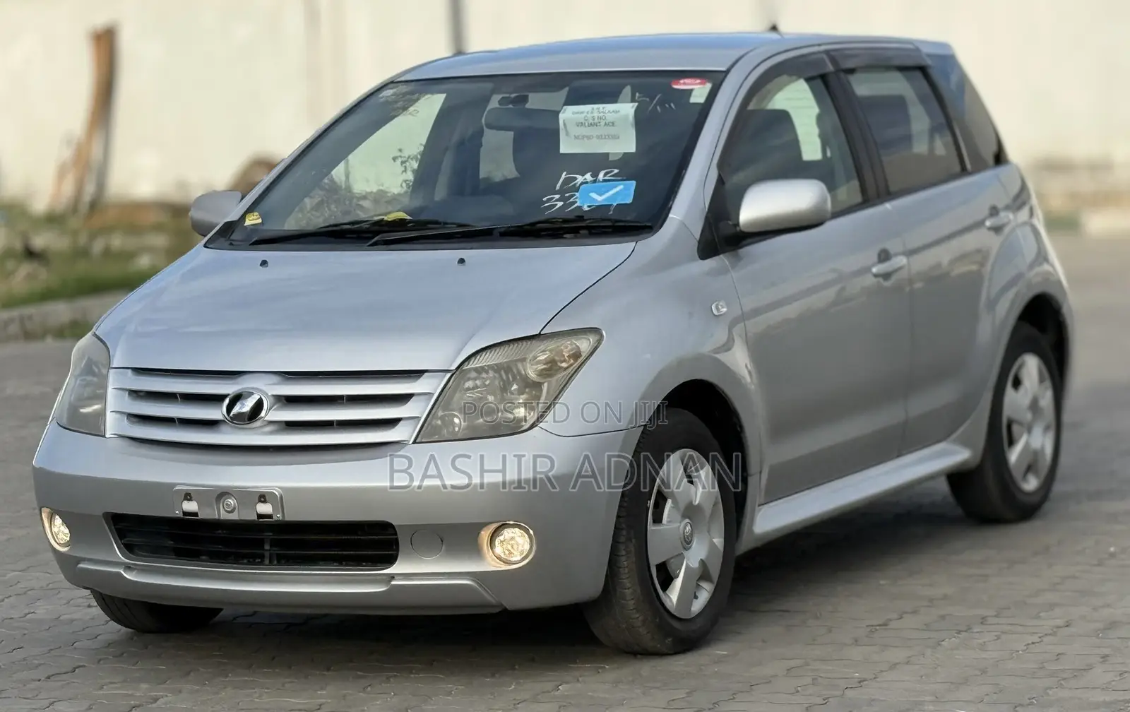 Toyota IST 2005 Silver
