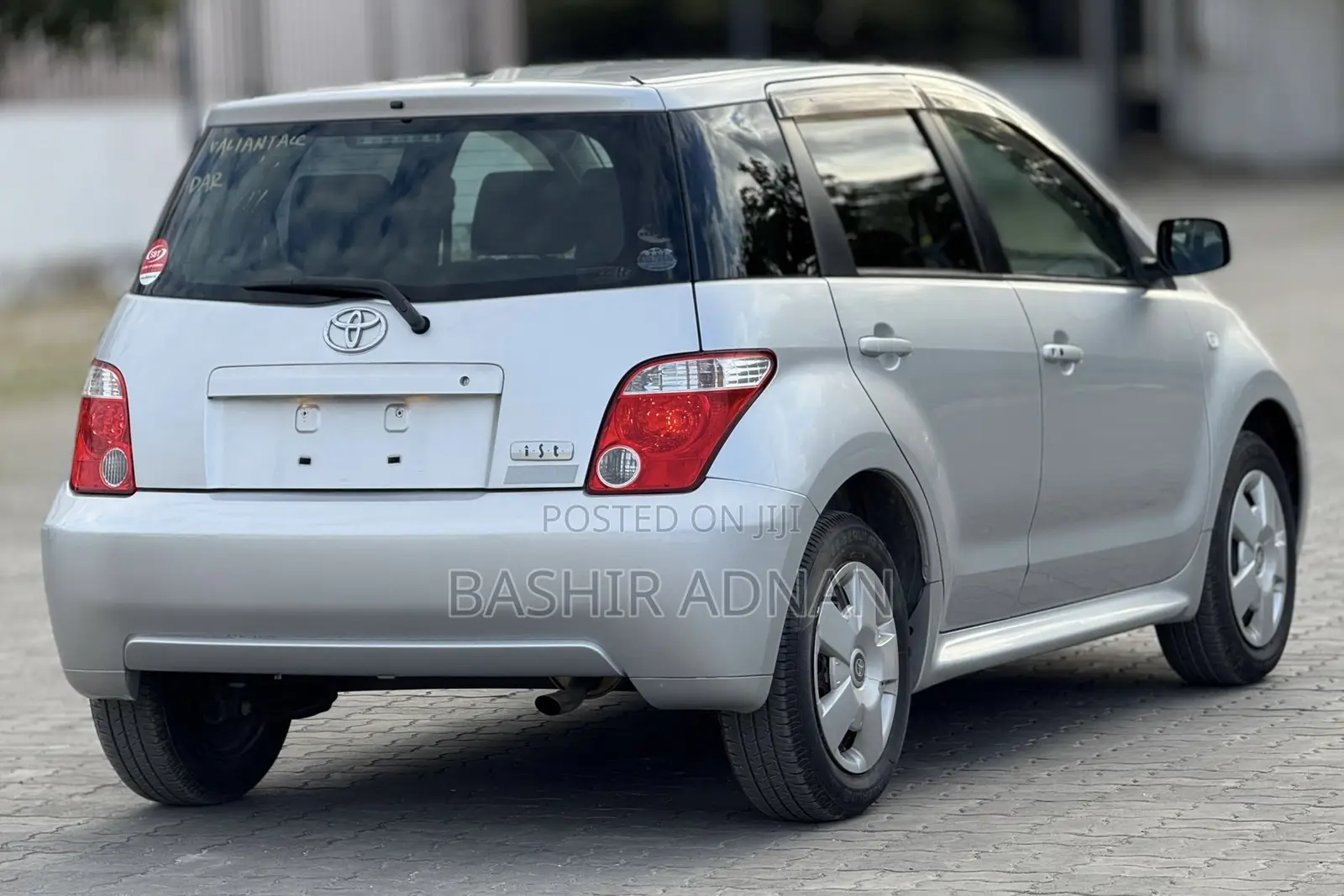 Toyota IST 2005 Silver