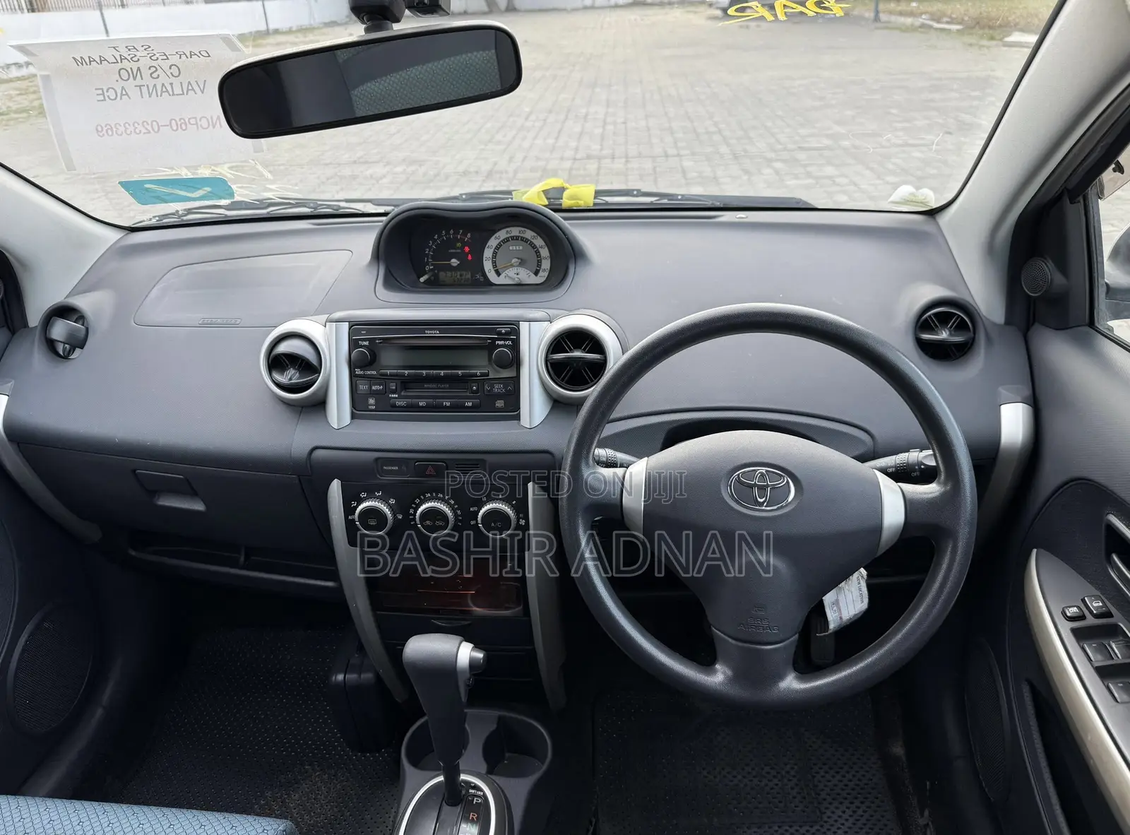 Toyota IST 2005 Silver