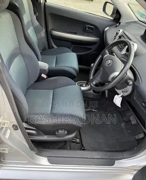 Toyota IST 2005 Silver