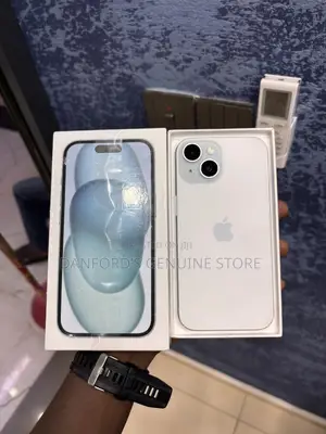 Apple iPhone 15 128 GB White