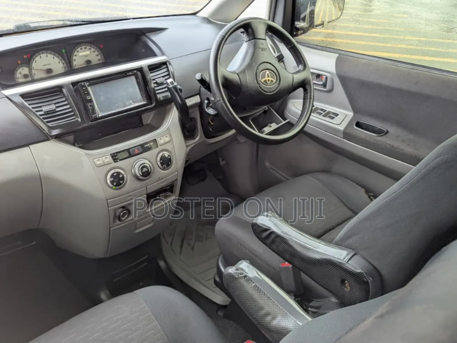 Toyota Noah 2005 Black
