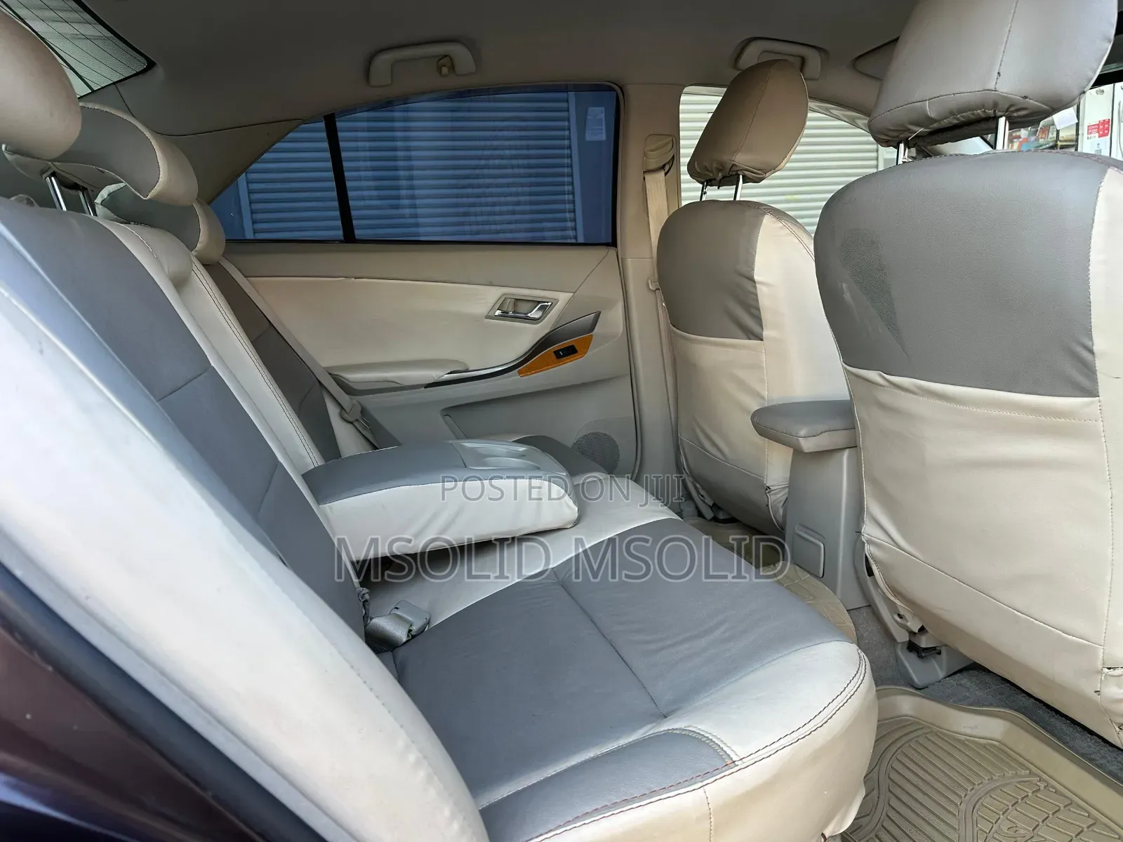 Toyota Premio 2010 Silver