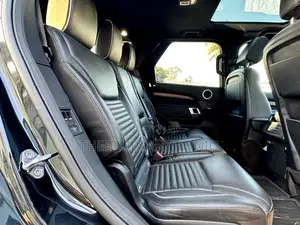 Land Rover Discovery 2018 Black