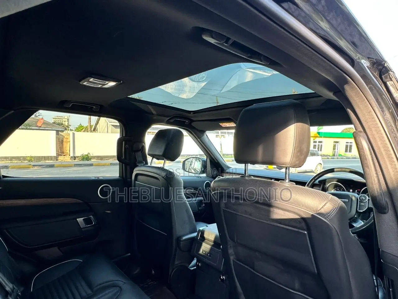Land Rover Discovery 2018 Black