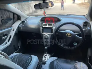 Toyota Vitz 2006 Black