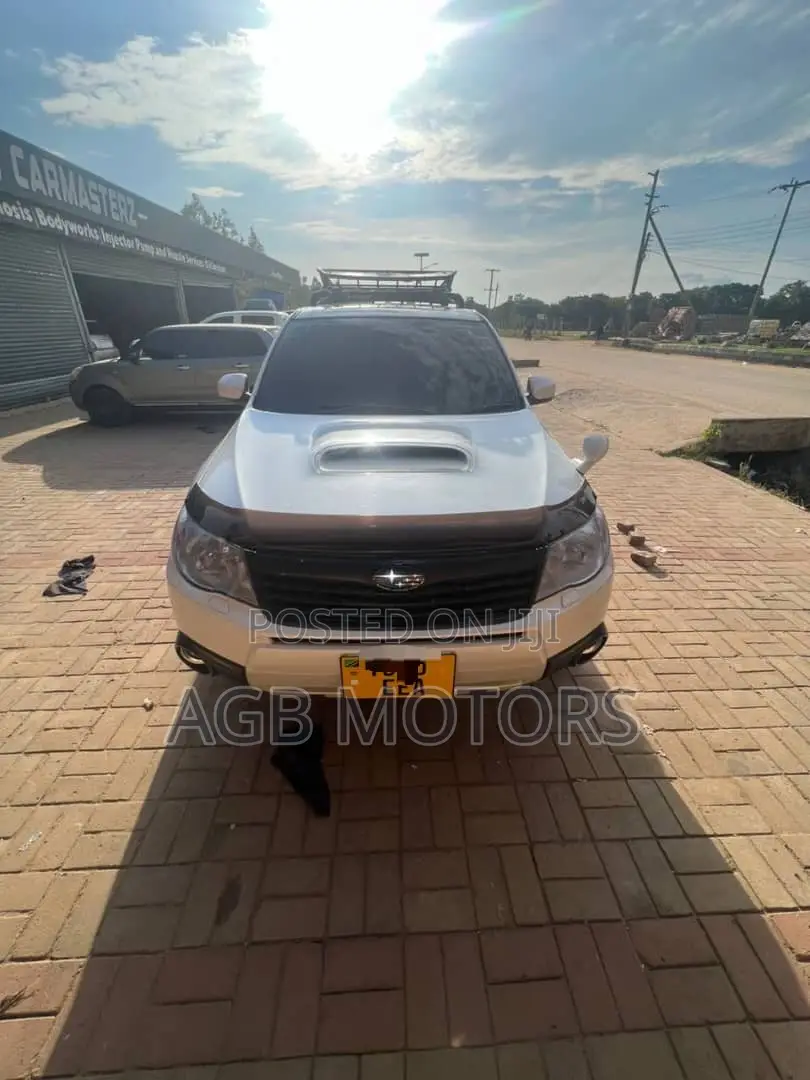 Subaru Forester 2009 White