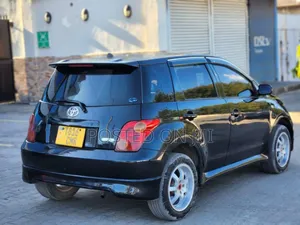 Toyota IST 2004 Black