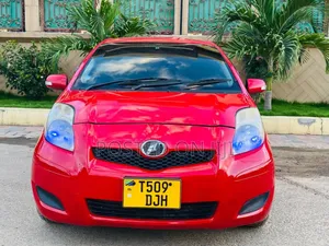 Toyota Vitz 2006 Red