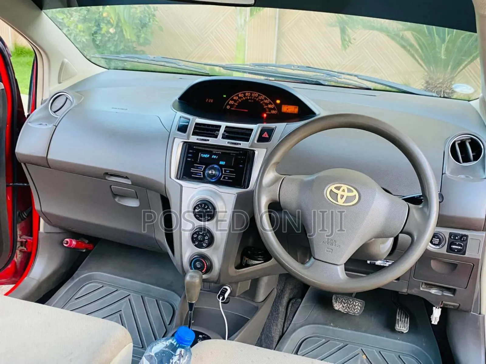 Toyota Vitz 2006 Red