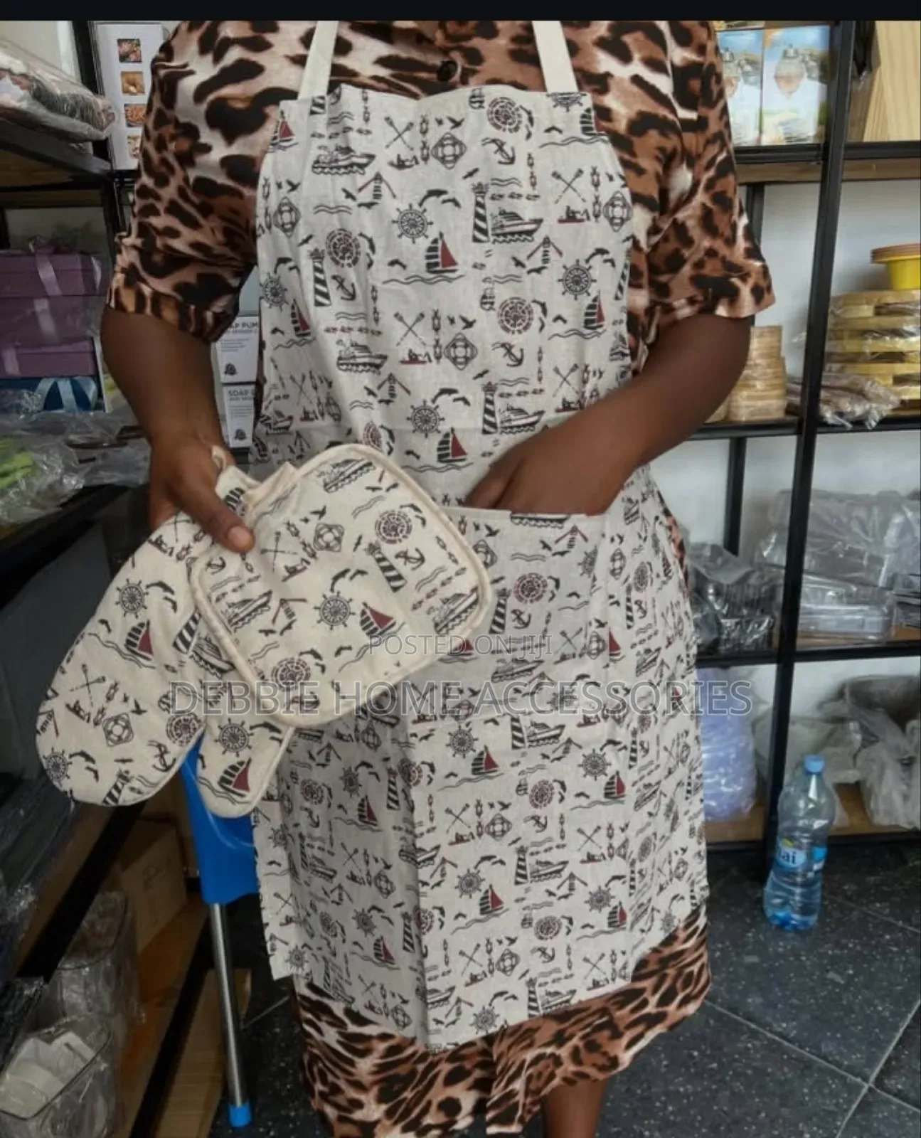 Kitchen Apron and Oven Mitt Set