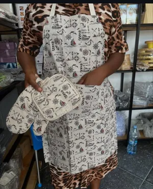 Kitchen Apron and Oven Mitt Set