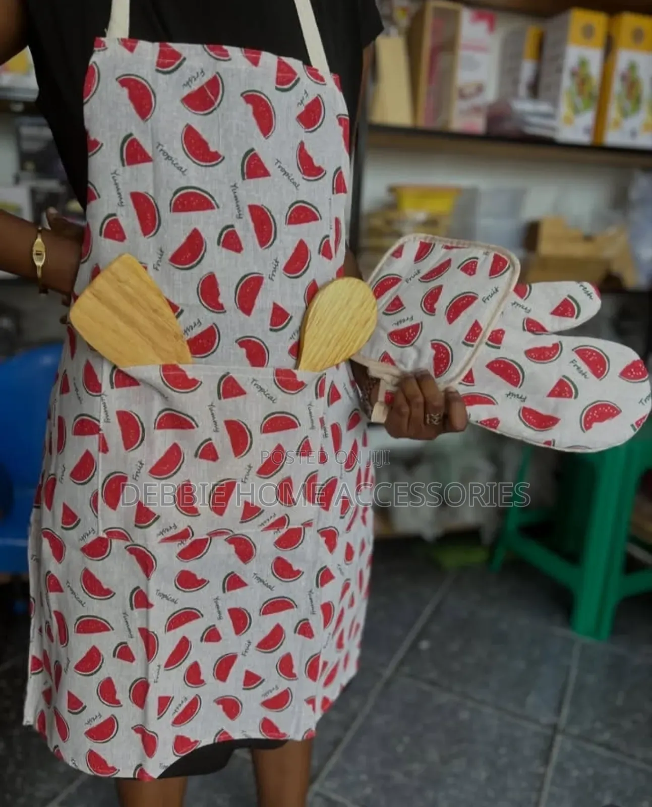 Kitchen Apron and Oven Mitt Set