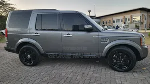 Land Rover Discovery 2011 Gray