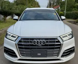 Audi Q5 2018 Off white
