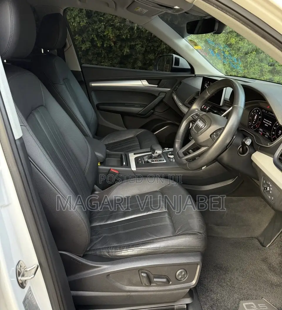 Audi Q5 2018 Off white