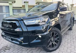Toyota Hilux 2022 Black