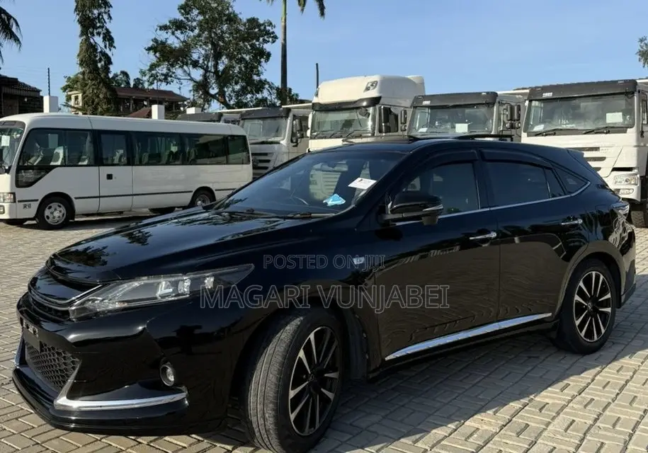 Toyota Harrier 2016 Black