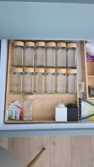 Glass Spice Jars With Bamboo Lid on Top