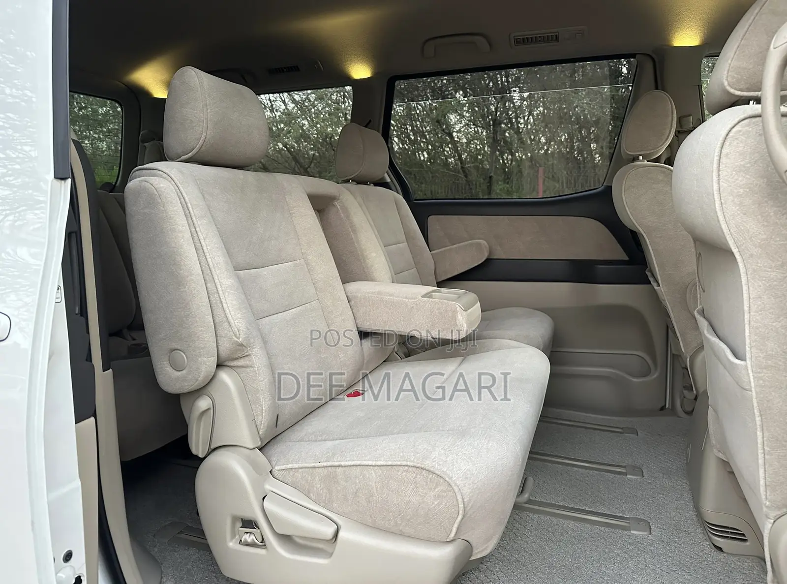 Toyota Alphard 2004 White