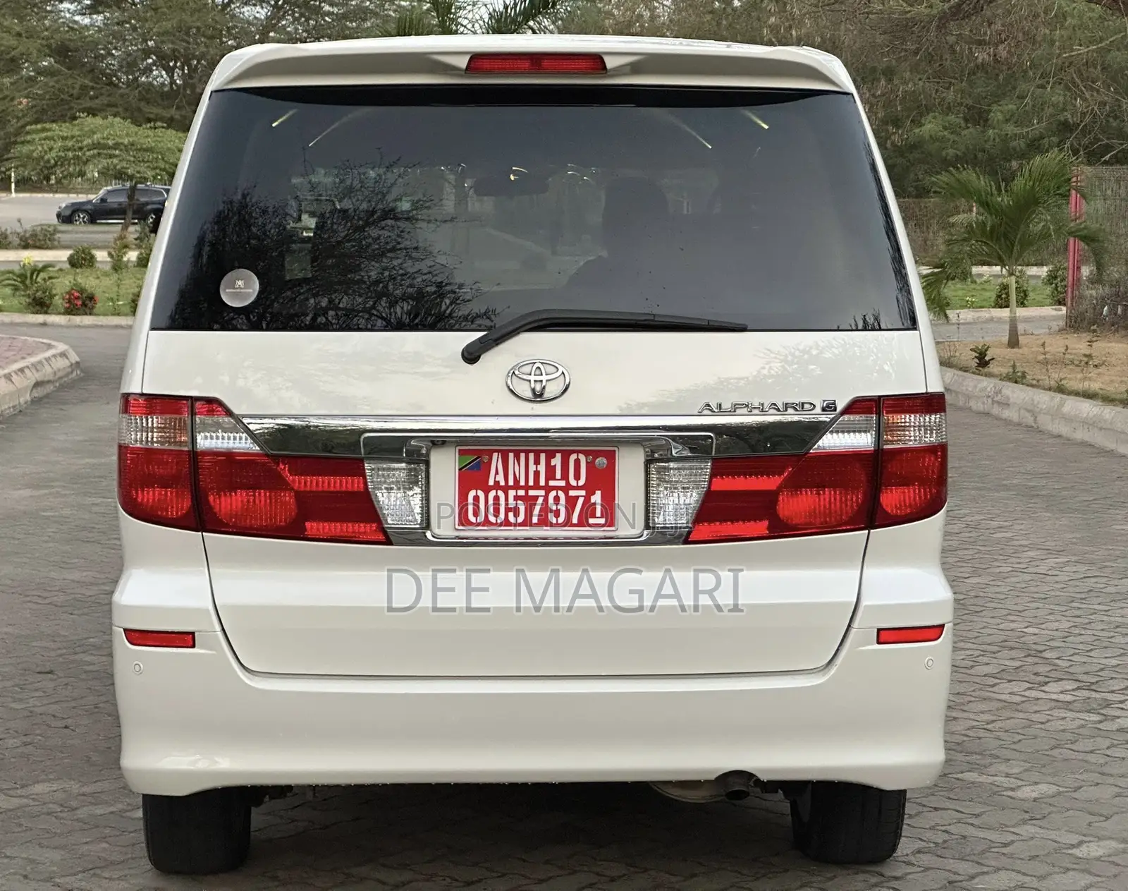 Toyota Alphard 2004 White