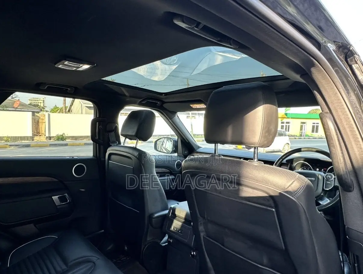 Land Rover Discovery 2018 Black