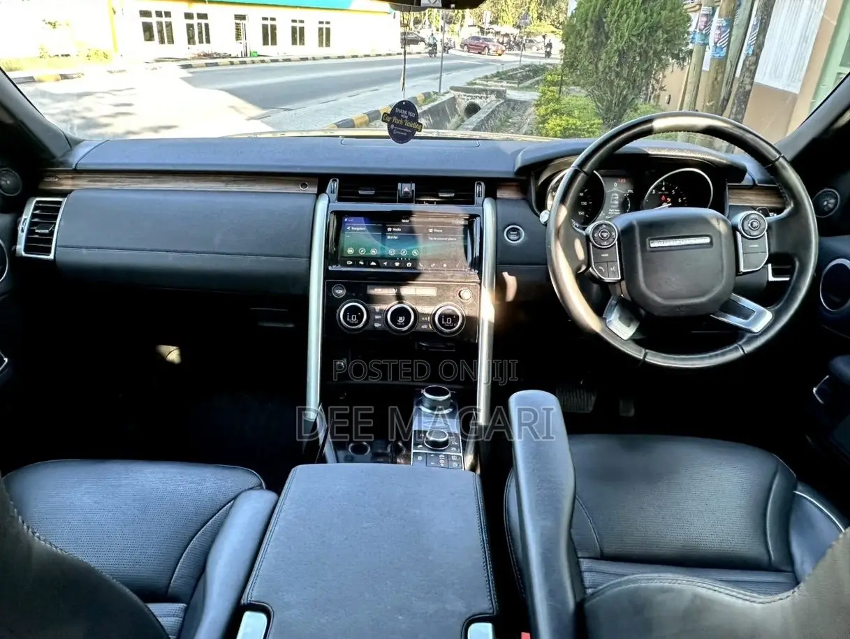 Land Rover Discovery 2018 Black
