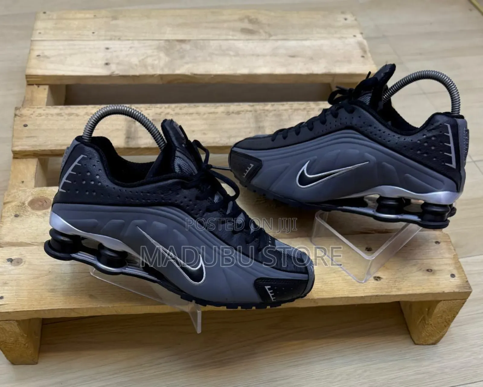 Nike SHD Sneakers