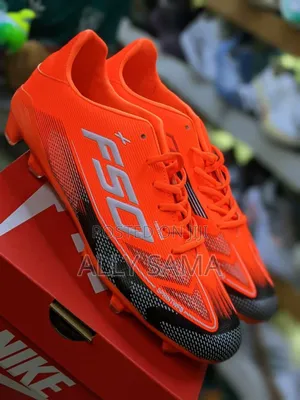 Mens Football Boots F50 [Adidas]