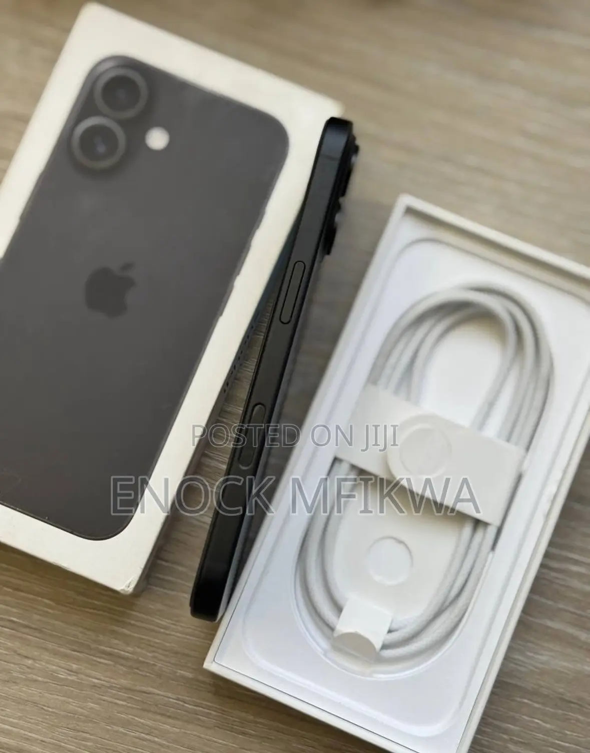 New Apple iPhone 16 128 GB Black