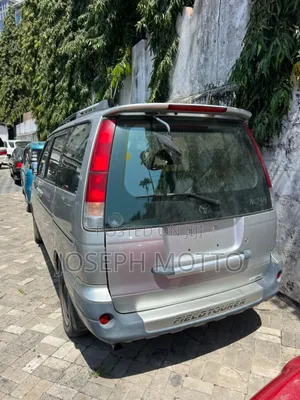 Toyota Noah 2.0 FWD (8 Seater) 2001 Silver