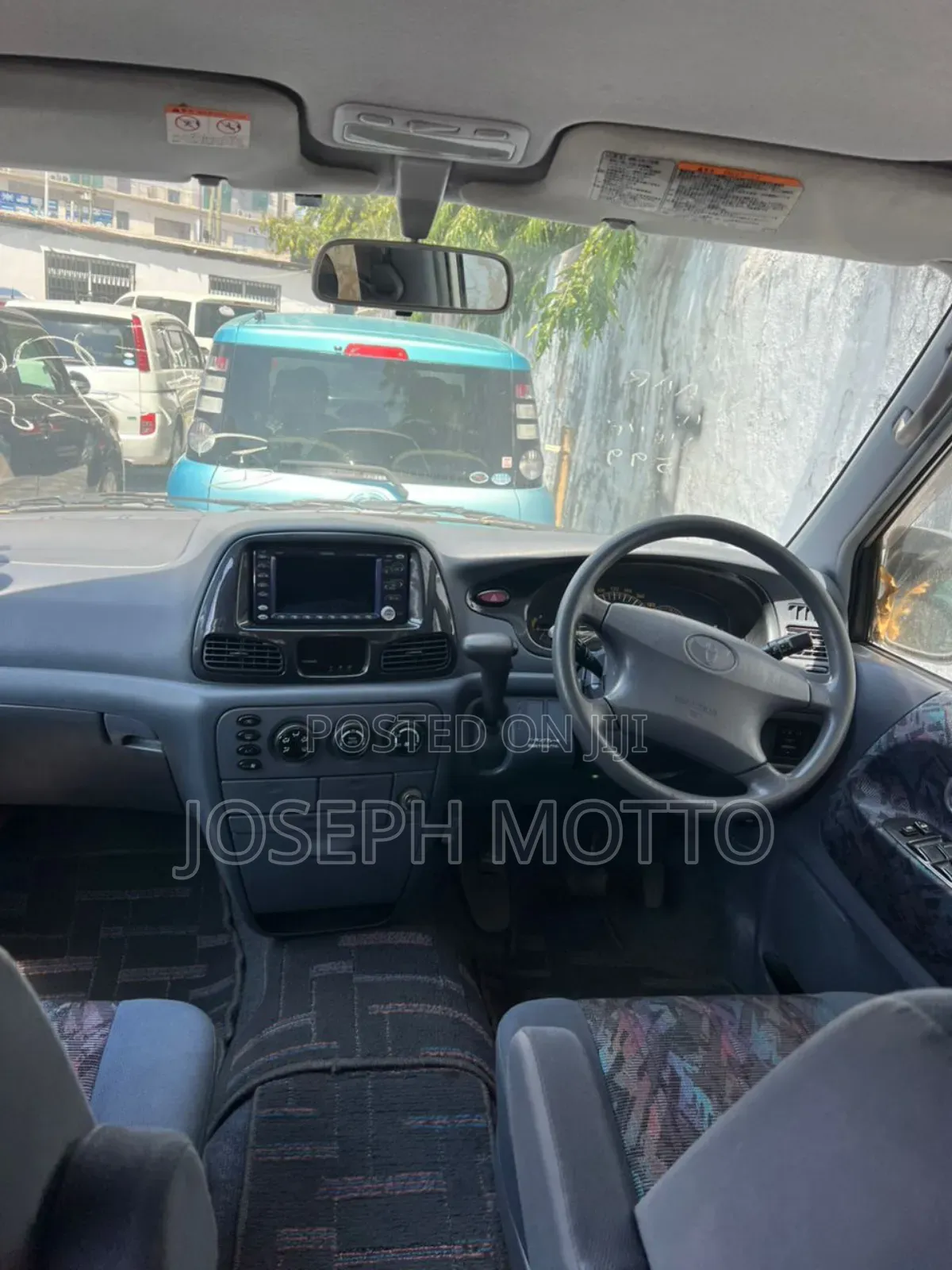Toyota Noah 2.0 FWD (8 Seater) 2001 Silver
