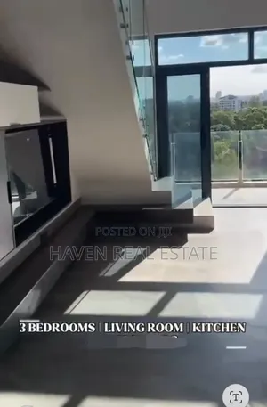 Furnished 3bdrm Duplex in Oyster Bay for sale