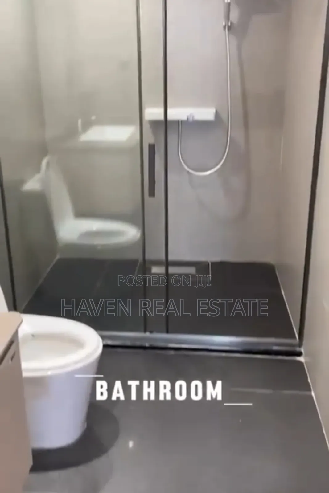 Furnished 3bdrm Duplex in Oyster Bay for sale