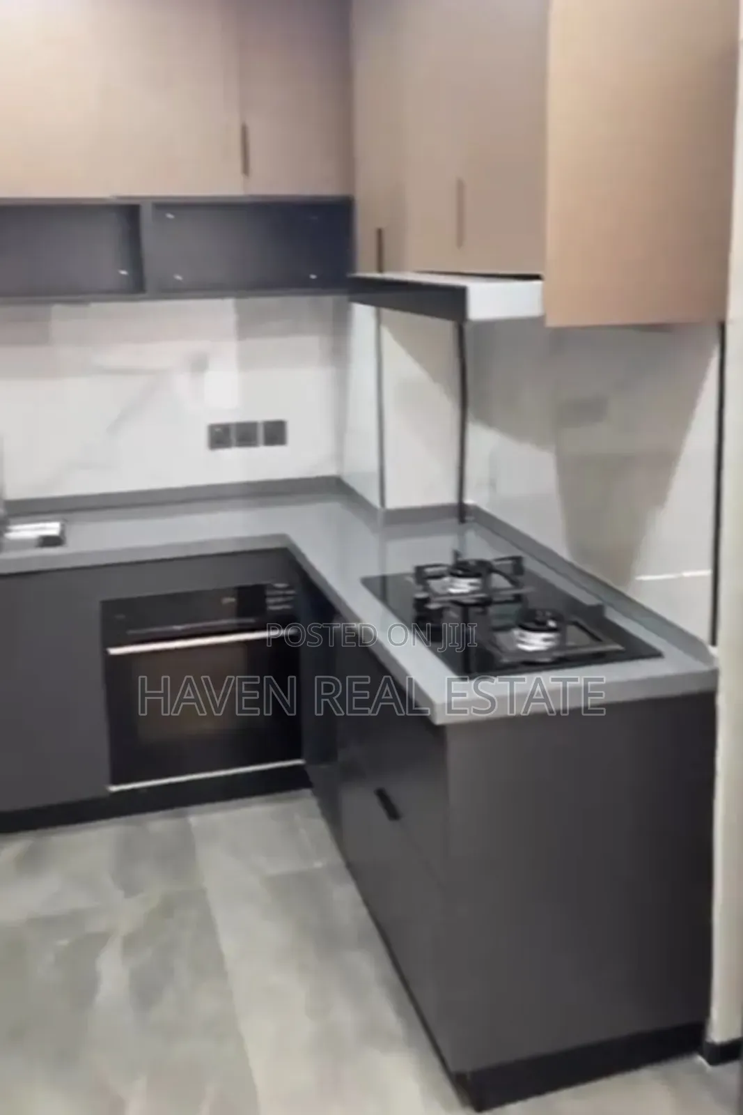Furnished 3bdrm Duplex in Oyster Bay for sale