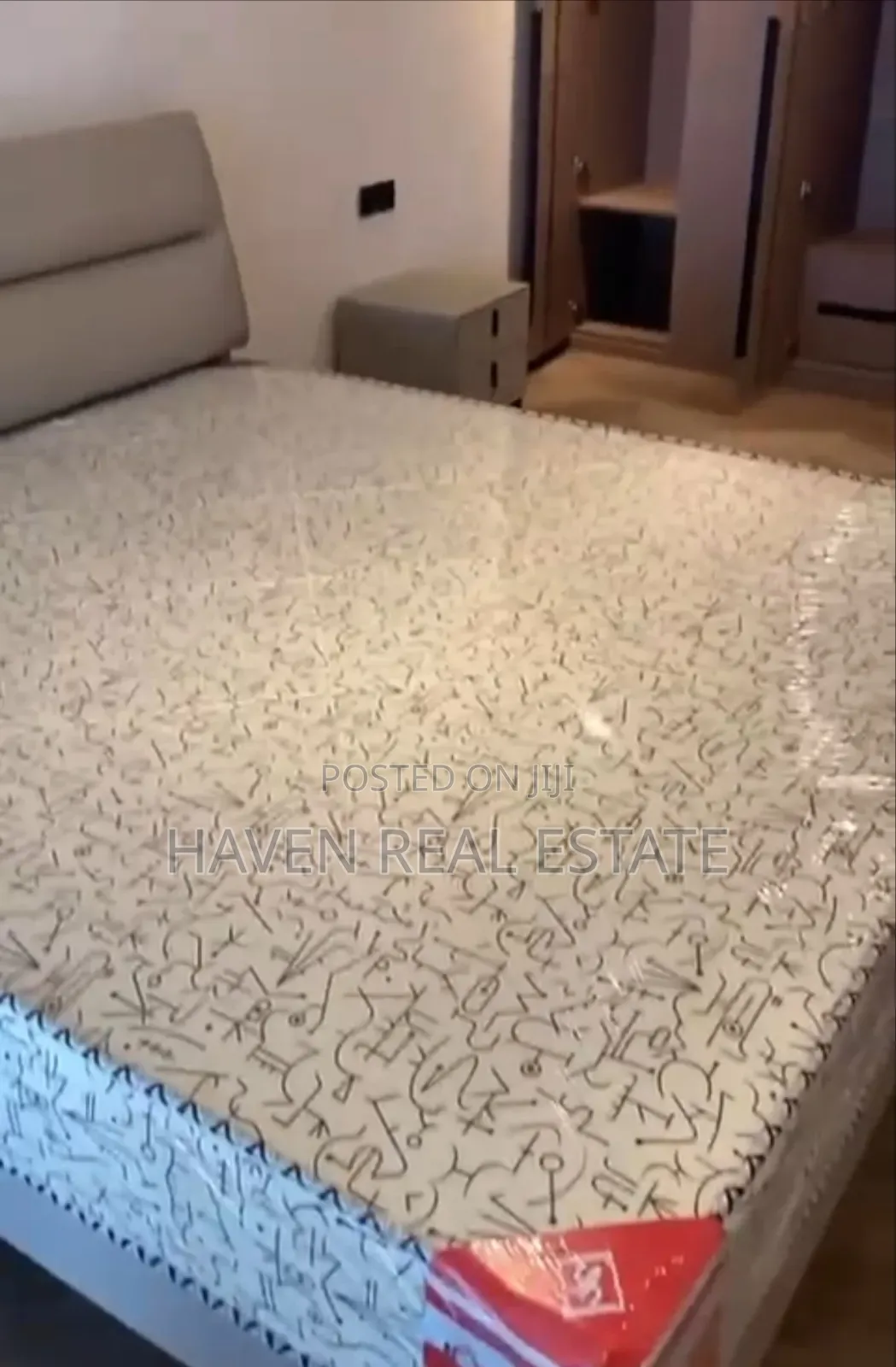 Furnished 3bdrm Duplex in Oyster Bay for sale