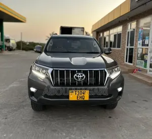 Toyota Land Cruiser Prado 2015 Gray