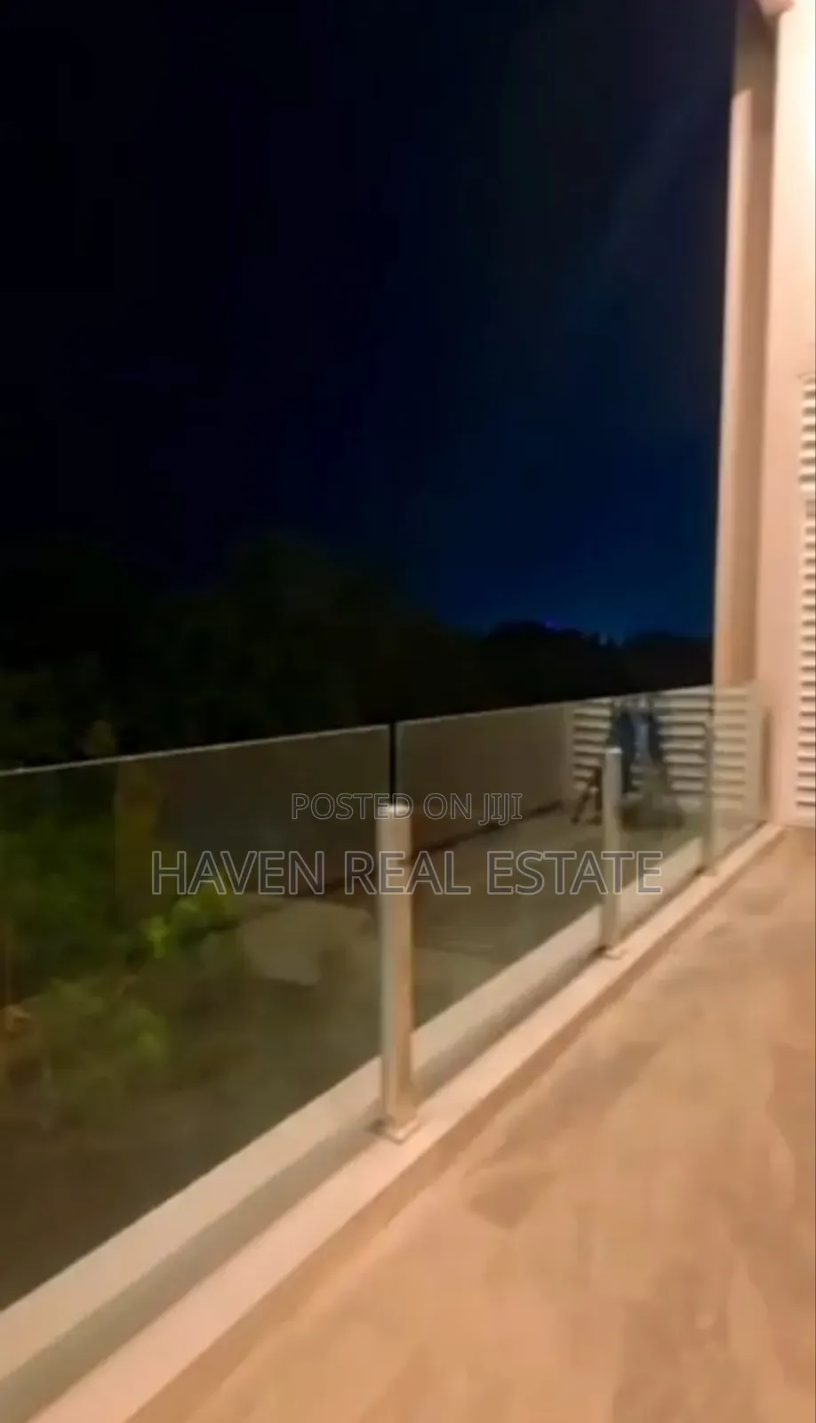 Furnished 3bdrm Duplex in Oyster Bay for rent