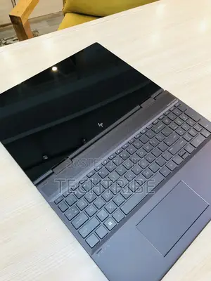 Laptop HP Envy X360 16GB AMD Ryzen 5 SSD 512GB