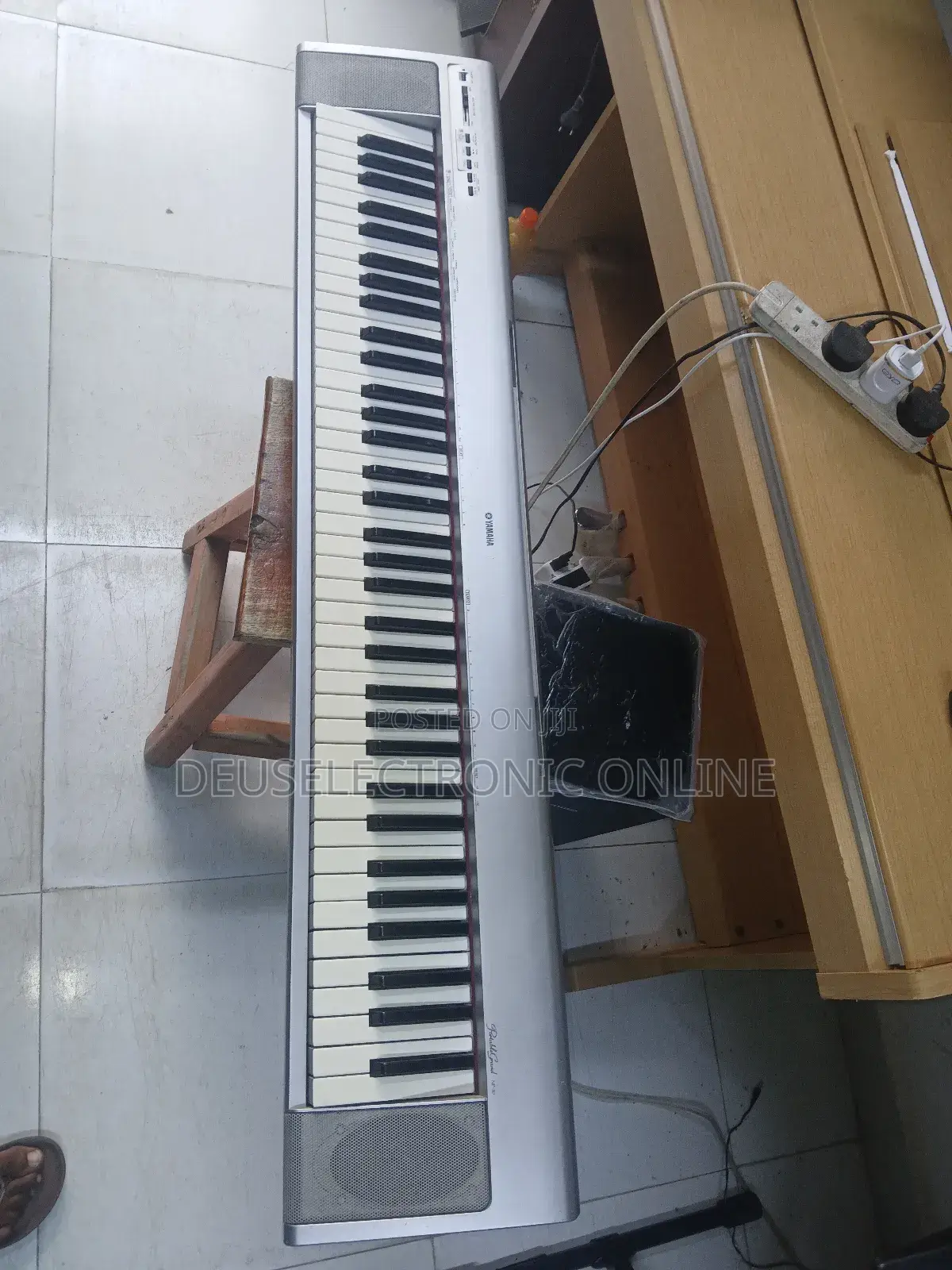 Electric Keyboard Portable Grand Np30
