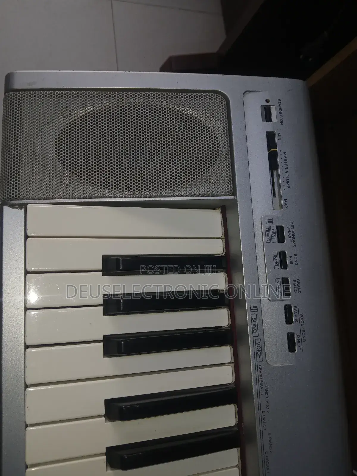 Electric Keyboard Portable Grand Np30